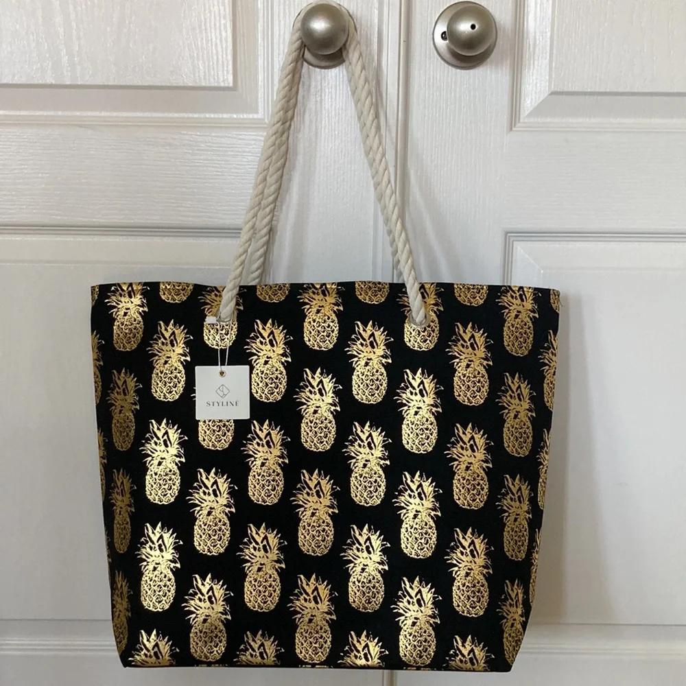 Jumbo Black & Gold Foil Pineapple Beach Tote - Picture 7 of 10